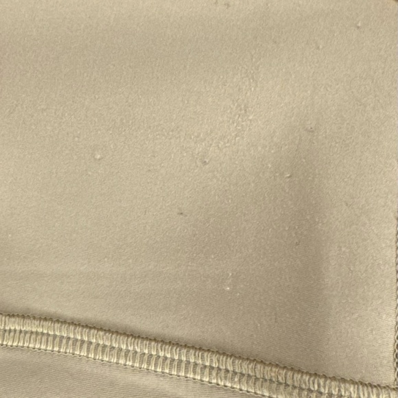 TNA Aritzia TNAction Bike Shorts Women’s 2XS Beige Tan High Rise - Picture 4 of 5